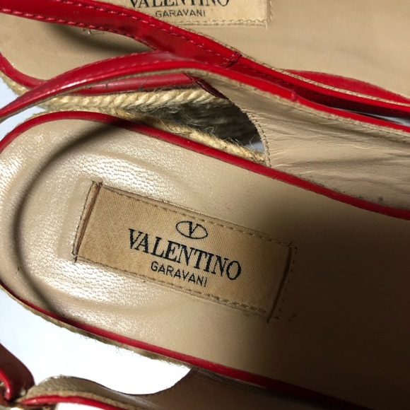 Valentino Garavani Italy red patent leather bow wedge espadrille sandals 38 - Picture 6 of 14
